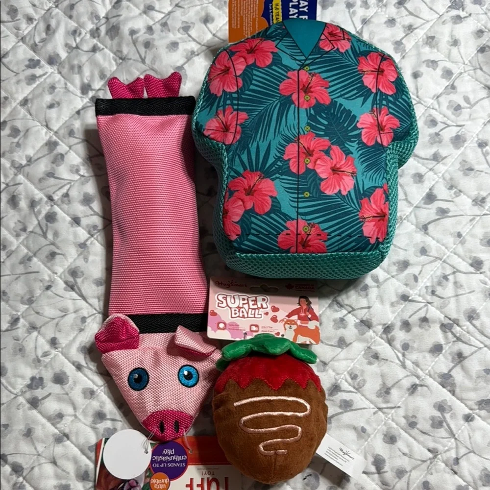 Tropical Shirt and Pig Dog Toys Set